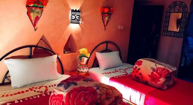Kasbah Tiriguioute, Réserver Auberge de jeunesse Skoura 