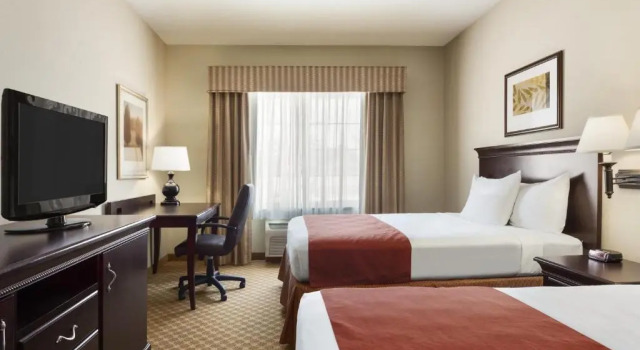 Четырёхместный номер Standard Country Inn & Suites by Radisson, Rock Hill, SC