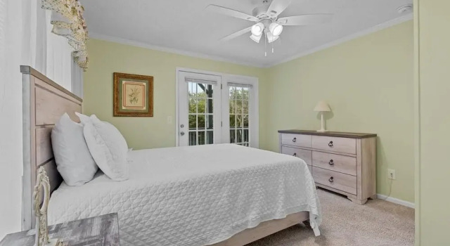 Seas The Moment 5 Bedroom Home by RedAwning
