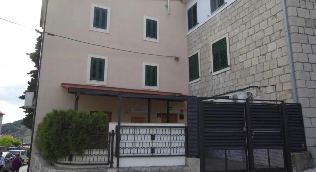 Apartments Toni, Prenota Appartamento Splitska 