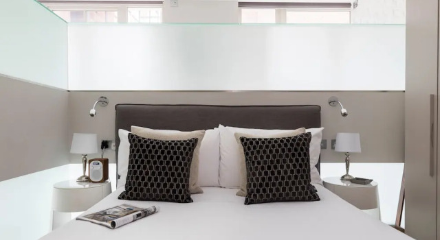 Fantastic, Modern 1BR in Covent Garden, Забронировать Отель Лондон Большой Лондон, рядом с Театр «Принц Эдуард»