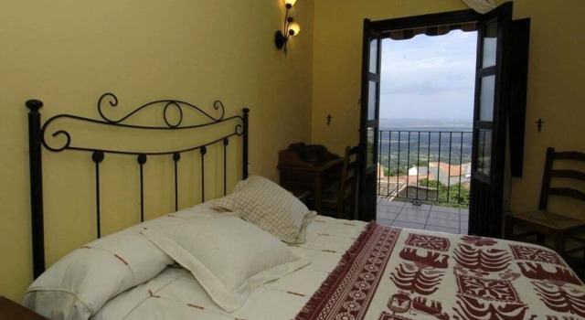 Ciudad de Verdeoliva, Prenota Hotel  