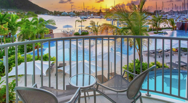Номер Standard с видом на гавань Harbor Club St Lucia, Curio Collection by Hilton