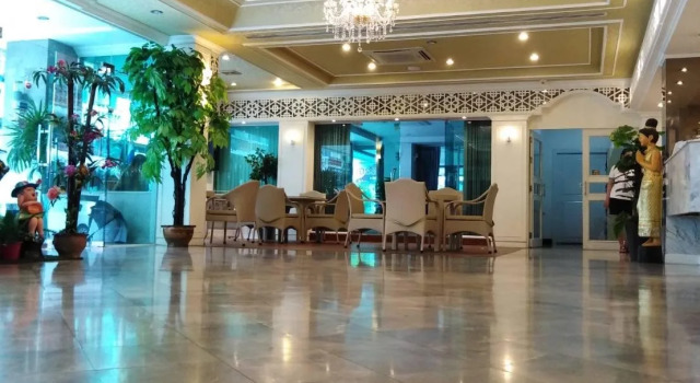 Merlin Grand Hotel, Забронировать Отель Недорогие отели Хатъяй, рядом с Универмаг CentralFestival Hatyai, недорого