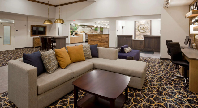 GrandStay Cannon Falls, Varaa Hotelli Hotellit Minnesota pysäköinnillä, Pysäköinti