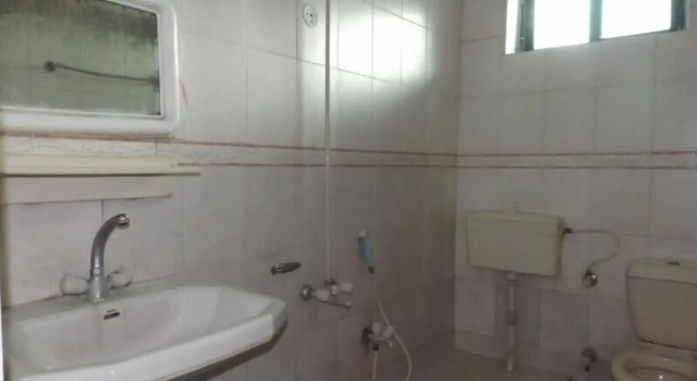 Camera Standard Hotel Summer Palace Murree