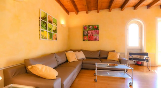Коттедж с 3 комнатами Residence Corte Ferrari -Ciao Vacanze