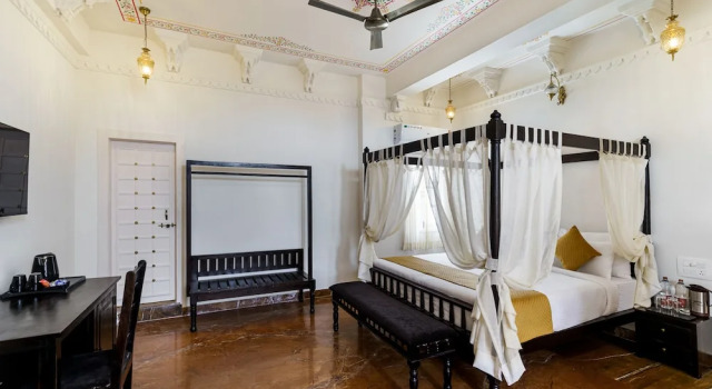 Hotel Rudrakripa, Забронировать Отель Отели штата Раджастхана с бассейном, Бассейн