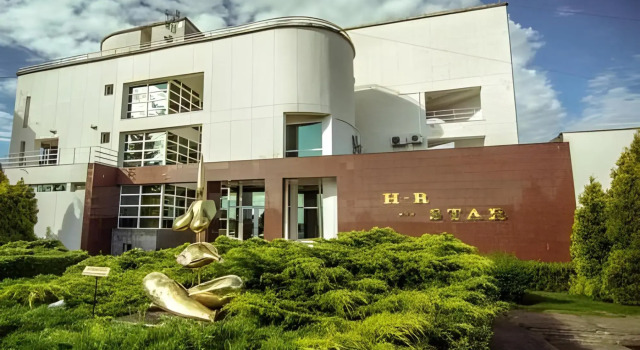 Hotel Star, Rezerwuj Hotel Hotele w Arges z basenem, Basen