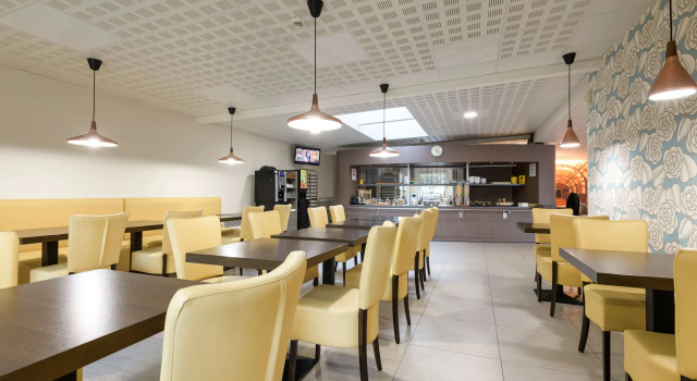 Blue Hotel Reims, Rezerwuj Hotel Reims Champagne