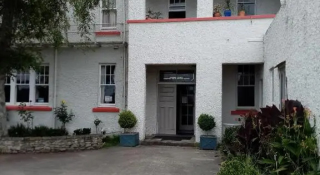 Manakau House the Old Manakau Hotel 1920, Rezerwuj Hotel Hotele w Auckland Region z parkingiem, Parking