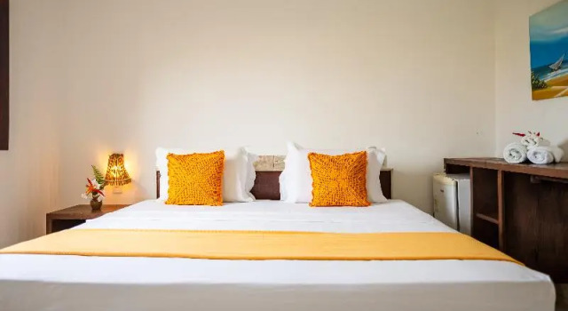 Четырёхместный номер Standard с балконом Hotel Maré Mansa