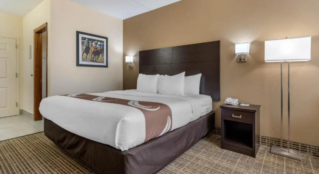 Номер Superior Clarion Pointe Louisville East