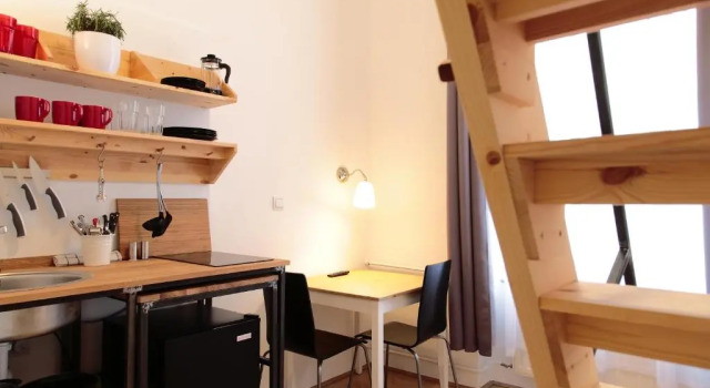 Студия Maverick Apartments