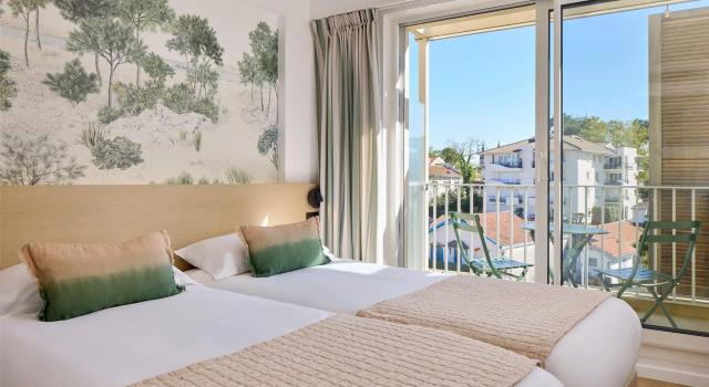 Двухместный номер Superior с балконом Best Western Arcachon Le Port