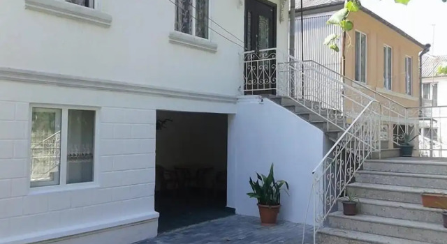 Dom v gorode Kobuleti, Book Hotel Kobuleti 