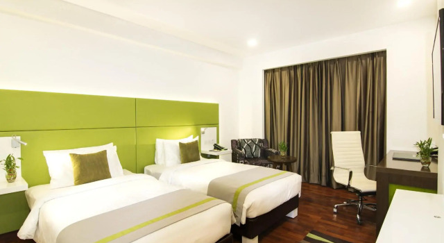 Lemon Tree Hotel, Banjara Hills, Hyderabad, Забронировать Отель Отели Хайдарабада с завтраком, рядом с City Centre Mall, Завтраки