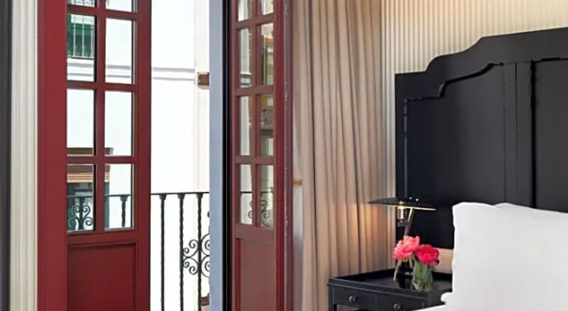 Полулюкс Deluxe H10 Corregidor Boutique Hotel