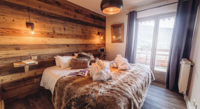 Апартаменты Deluxe с 2 комнатами с балконом и с видом на горы Chalet La Perle d'Oisans