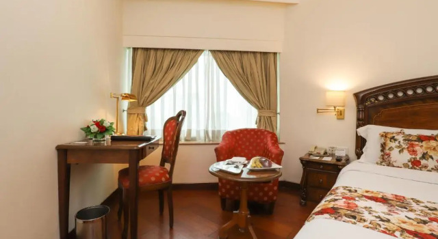Двухместный номер Standard Hotel The Royal Plaza