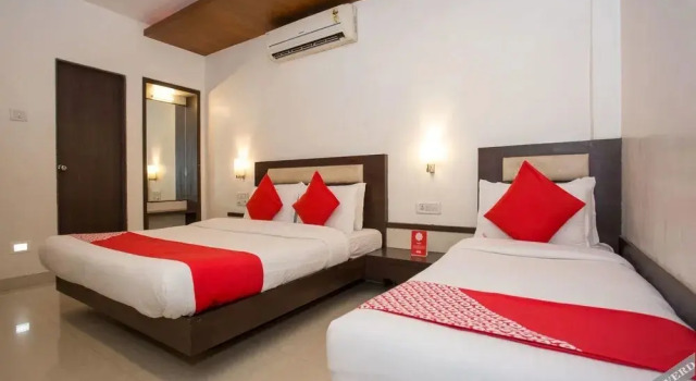 OYO Rooms Near Poonam Chowk