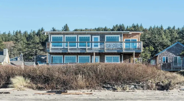 Коттедж с 2 комнатами с балконом Blue Starfish by Avantstay Ocean Views & Direct Cannon Beach Access