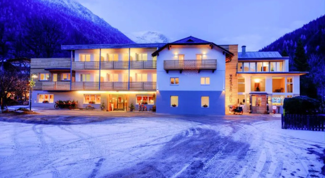 Двухместный номер Standard с балконом Hotel Bergkristall