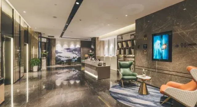 Atour Hotel (Chongqing Nanbin Road Huangguan International River view), Varaa Hotelli Hotellit Chongqing Area uima-altaalla, Uima-allas
