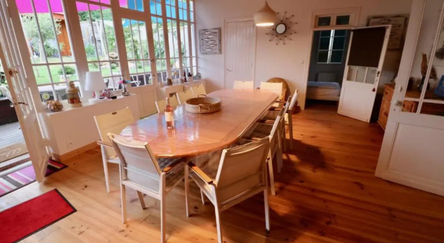 Lovely renovated cottage 150m from the beach, Prenota Casa vacanze Hotel a Aquitania con parcheggio, Parcheggio