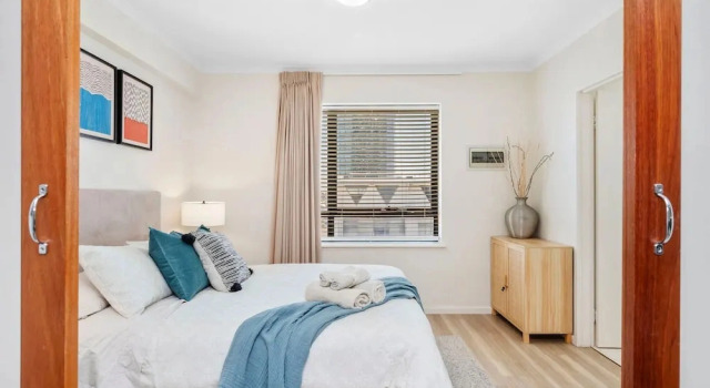 Коттедж Spacious 1bdr Fast Wi-fi Near RAC Arena