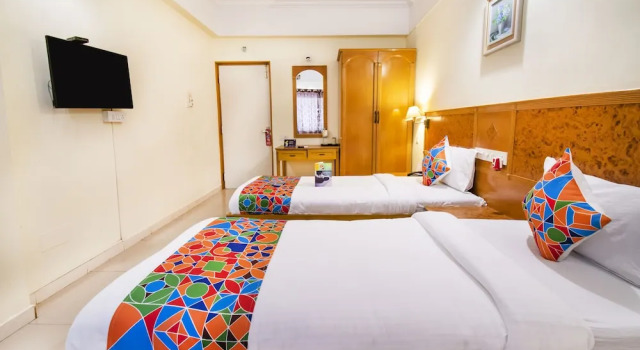 Номер Deluxe FabHotel Metro Manor Central Station