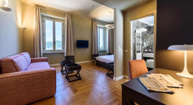 Полулюкс Hotel Villa Paradiso