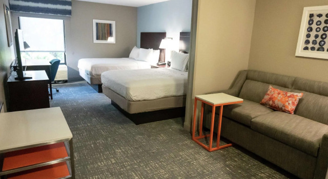 Четырёхместный люкс c 1 комнатой Hampton Inn Rock Hill