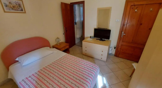 Одноместный номер Standard Amelia Hotel