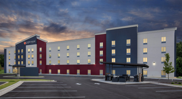 Sonesta Simply Suites Huntsville Research Park