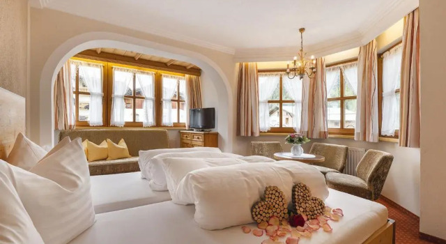 Hotel Ehrenreich, Забронировать Отель СПА-отели Санкт-Антон-ам-Арльберг, рядом с Горнолыжный подъемник Гампенбан, SPA-услуги