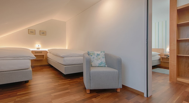 Четырёхместный семейный номер Standard Hotel Löwen
