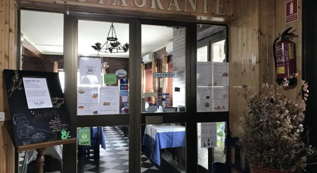 Hostal Puerto, Book Hostel Hostels in Castile and Leon, Hostel