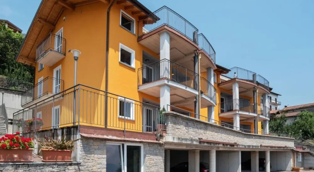Belvilla by OYO Vercana Trilo 6 pax, Prenota Hotel Hotel a Como con parcheggio, Parcheggio