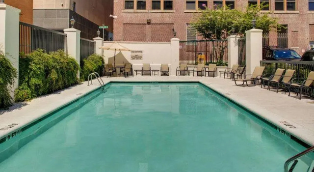 Люкс SpringHill Suites Memphis Downtown
