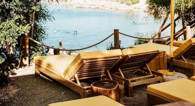 Sirena Bay Beach House and Luxury Suites, Забронировать Отель Отели Паралимни 4 звезды, 4*