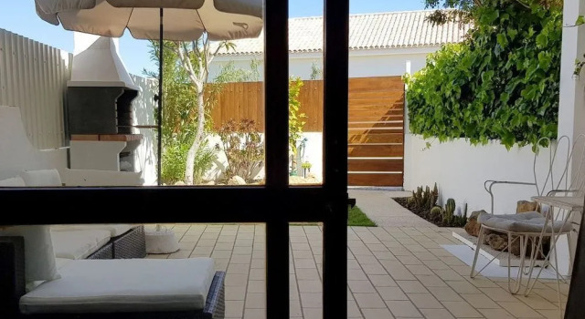 Magnific Studio with a cozy garden, Book Lejlighed Albufeira Albufeira