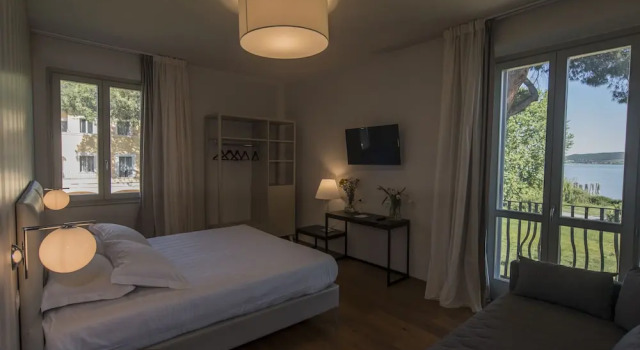 Номер Premium Isola Polvese Resort