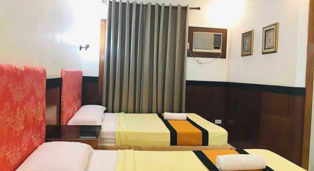 Topaz House By Gems Hotel, Đặt Khách sạn Khách sạn ở Luzon có chỗ đỗ xe, Bãi đậu xe