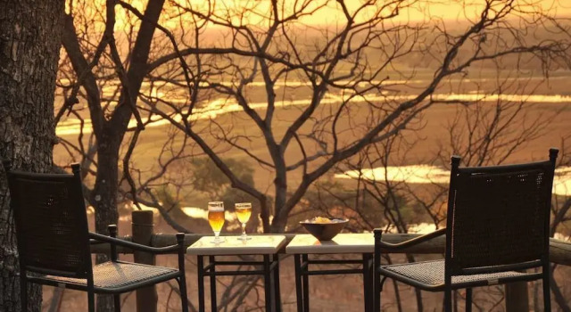 Семейный люкс с балконом Muchenje Safari Lodge