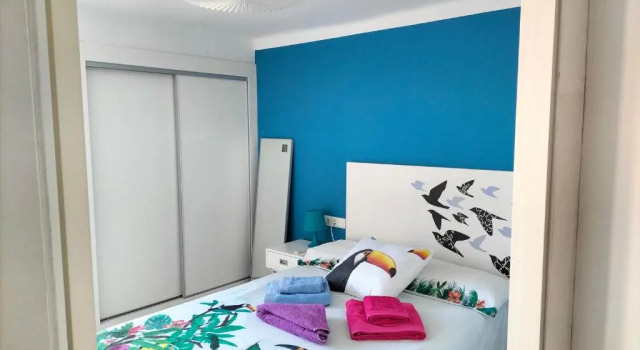 Apartamento 1ª linea de playa - Port Aventura, Varaa Huoneisto Hotellit Tarragonès uima-altaalla, Uima-allas