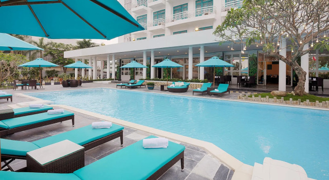Люкс Flora Beach Hotel & Spa
