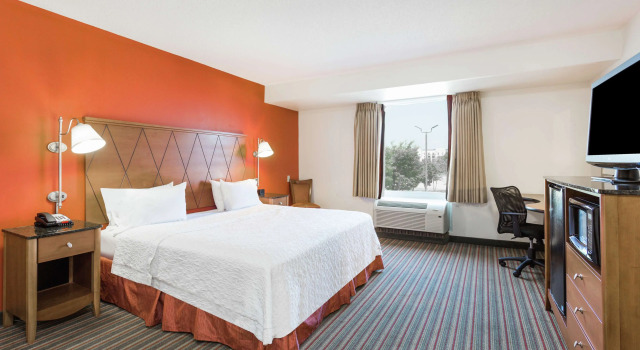 Hampton Inn Petersburg - Southpark Mall, Забронировать Отель Питерсберг Виргиния