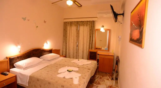 Двухместный номер Standard с балконом и с видом на море Sappho Hotel