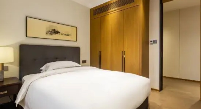 Люкс с 3 комнатами с балконом и с видом на реку Gajiry Riverview Serviced Apartments